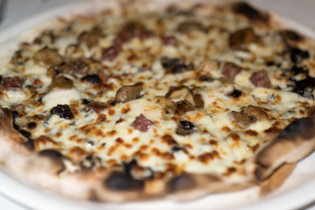 Pizza funghi e porcini